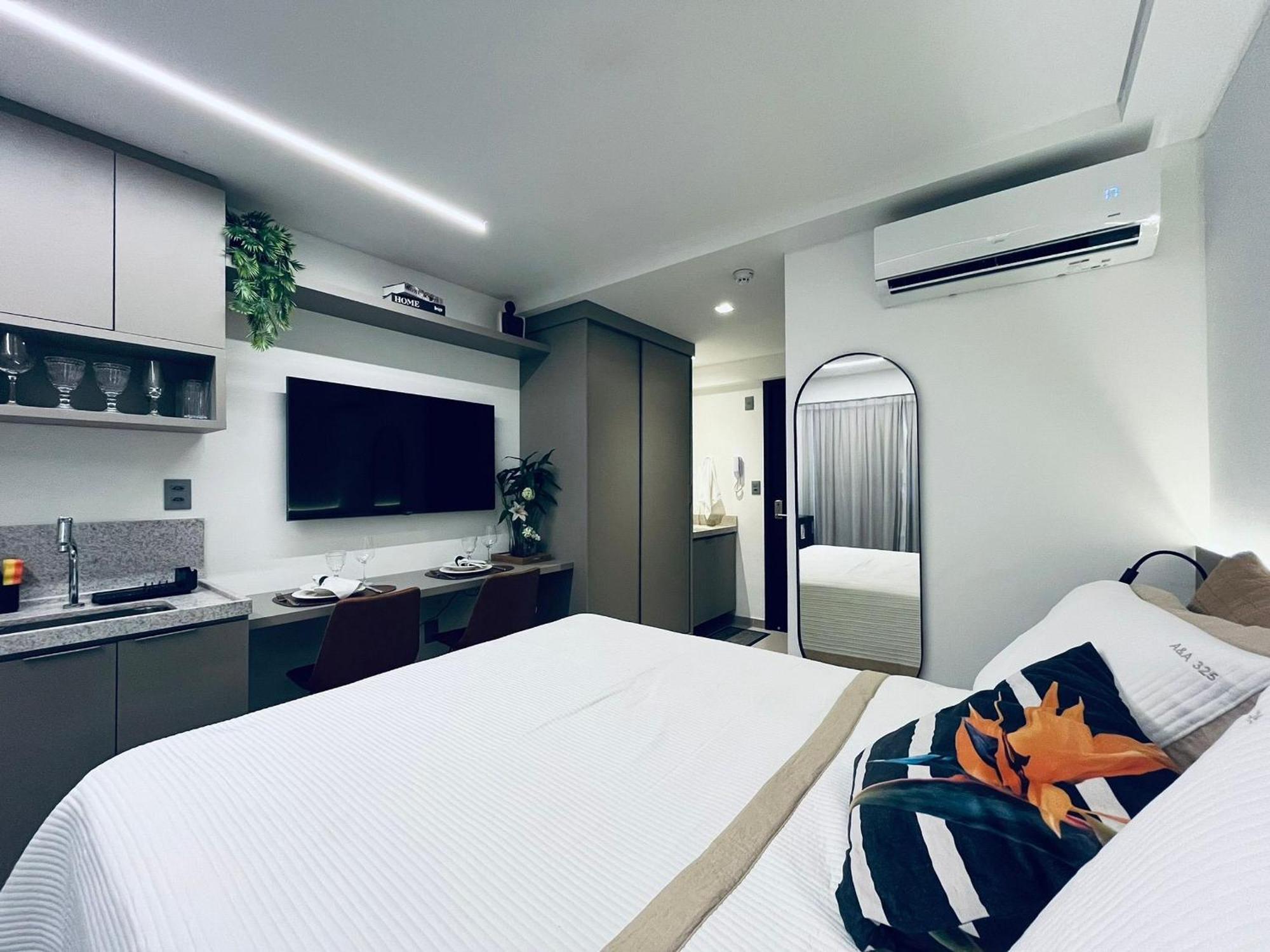 Com Varanda Disponivel. Bh 325. Apartamento *