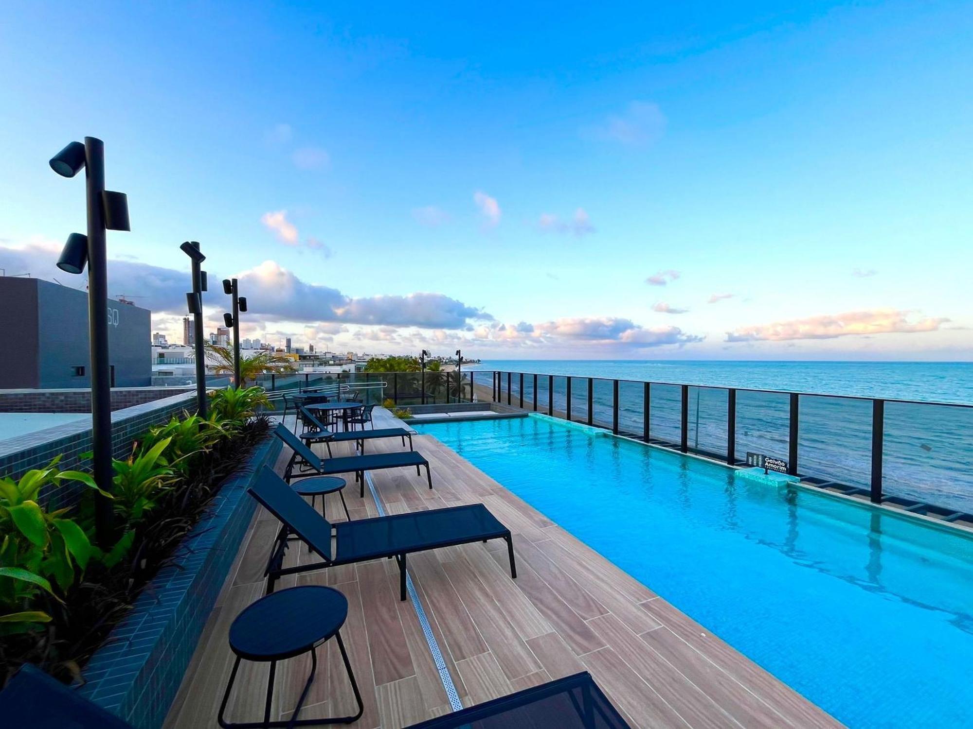 Apartamento Com Varanda Disponivel. Bh 325. João Pessoa